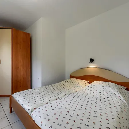 Fuer 22 Personen * Ražanac