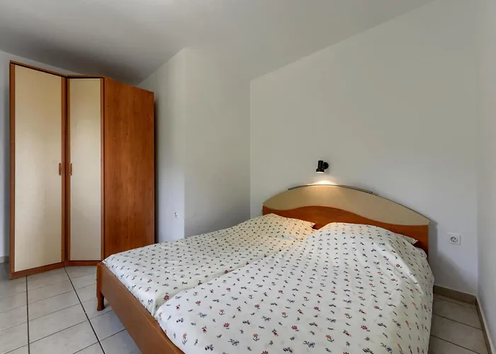 Fuer 22 Personen * Ražanac